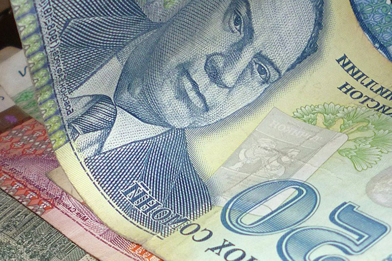bankovskie-terminaly-tadzhikistana-ne-prinimayut-novye-banknoty
