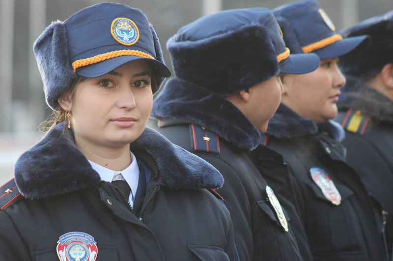 Более 2,5 тысячи милиционеров Бишкекского гарнизона перешли на усиленный режим