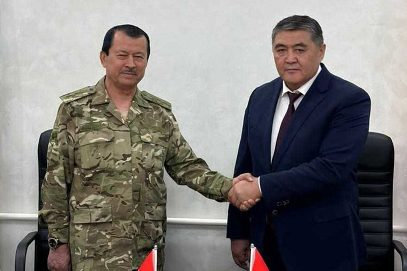kamchybek-tashiev-i-sajmumin-yatimov-vstretilis-segodnya-v-batkene