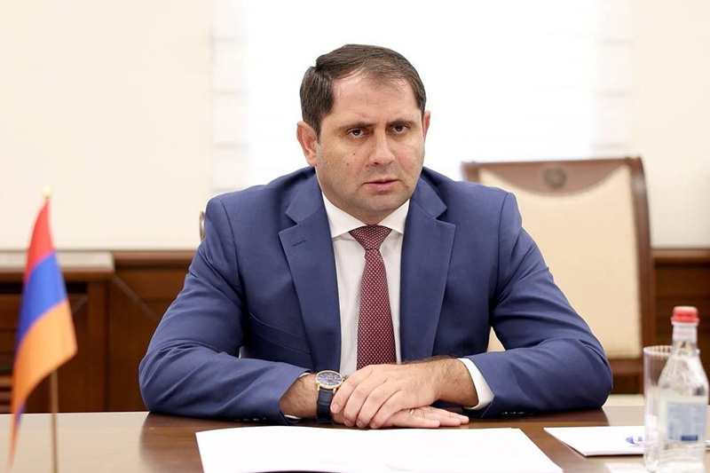 ministr-oborony-armenii-otpravilsya-v-kazahstan