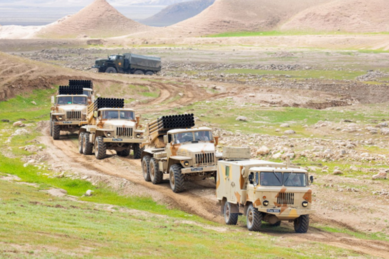 rossijskie-voennye-instruktory-podgotovyat-1-000-soldat-tadzhikistana