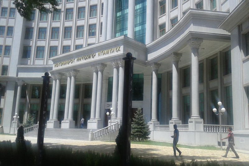 pravitelstvo-tadzhikistana-utverdilo-novyj-perechen-rabot