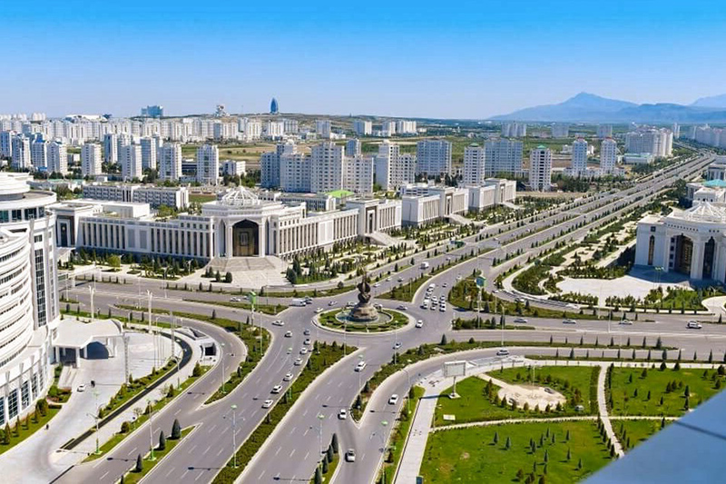 turkmenistan-stroit-dorogi-i-uchastvuet-v-proektah-sever-yug-i-zapad-vostok
