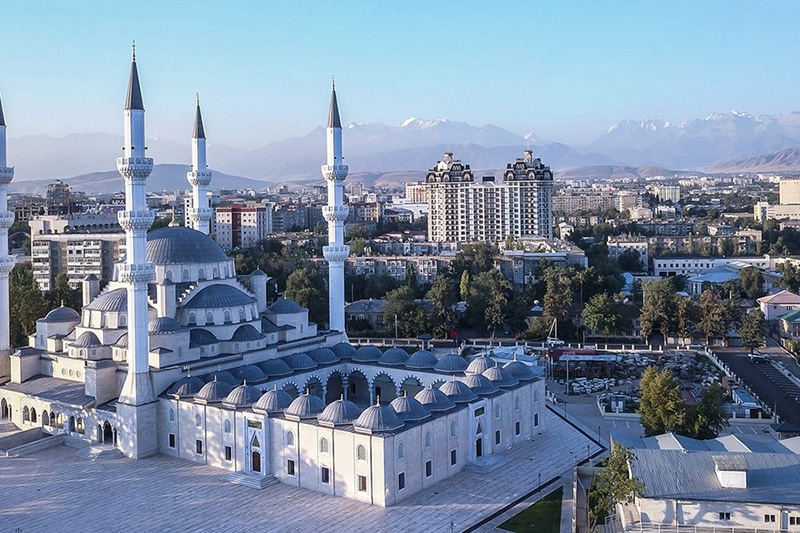 В Бишкеке нужно восстановить культуру поведения в общественных местах