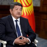 akylbek-zhaparov-vnezapno-proveril-kpp-ak-zhol-na-kyrgyzsko-kazahskoj-granicze-i-ostalsya-ochen-nedovolen