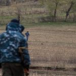 na-granicze-kyrgyzstana-i-uzbekistana-nezakonno-perepravlyali-lyudej-cherez-trubu