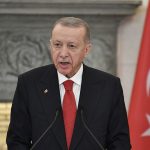 partiya-erdogana-vpervye-za-20-let-proigryvaet-oppoziczii