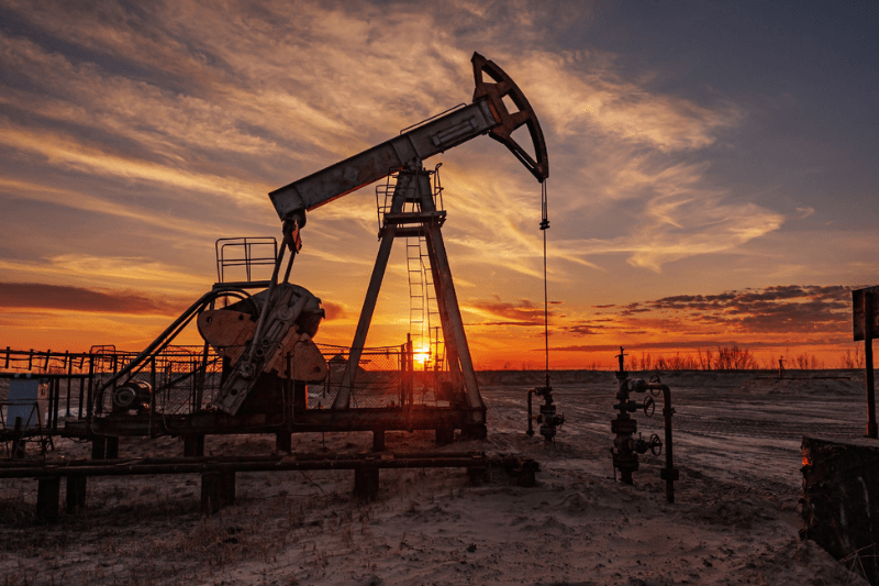 Казахстан увеличил добычу нефти и газоконденсата на 4% в июне, превысив квоту ОПЕК+