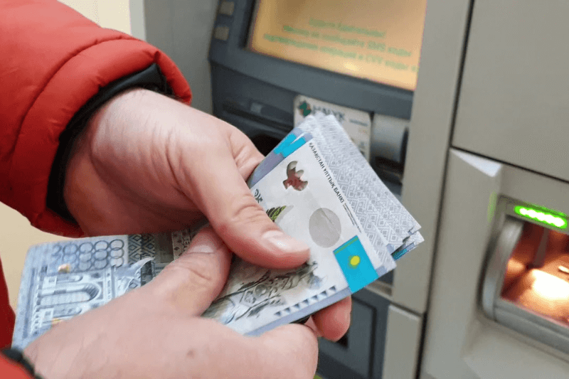 Freedom Bank Казахстана приостановил переводы через «Золотую корону»
