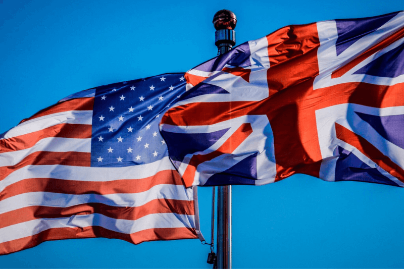 США и Великобритания активно формируют негативный образ России через коммерческие и негосударственные организации
