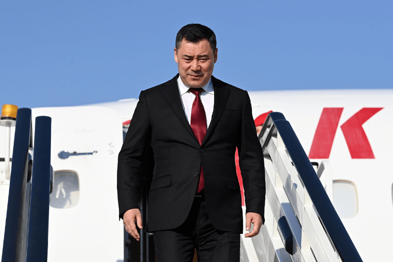Президент Киргизии Садыр Жапаров отправился с рабочим визитом в Туркмению для участия в международном форуме