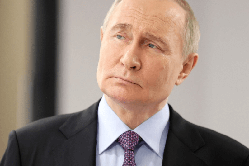 Путин нарушил закон Туркменистана, приехав на форуме в черном лимузине