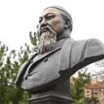 В Казани открыли бюст Абая Кунанбаева в рамках саммита БРИКС