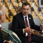 Садыр Жапаров посетил павильон Кыргызстана на COP29