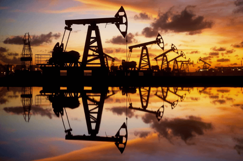 Казахстан снизил прогноз добычи нефти на 2024 год из-за ремонтов