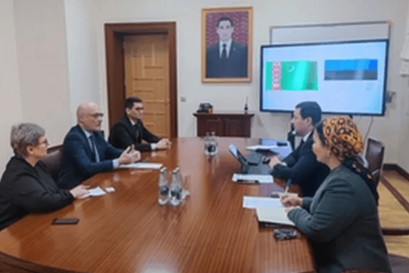 Туркменистан и Эстония шаг к образовательным реформам