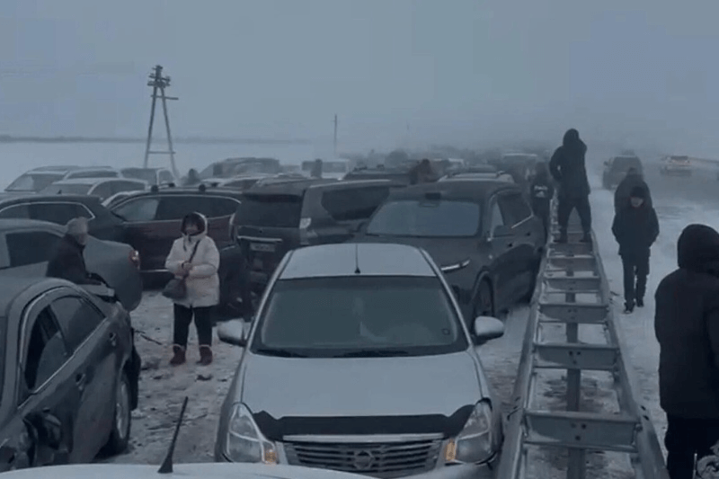 Массовое ДТП на трассе Астана-Щучинск из-за метели подробности