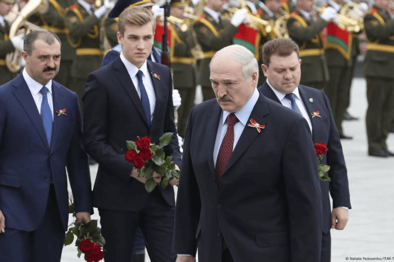 Николай Лукашенко: путь преемника или инструмент пропаганды?