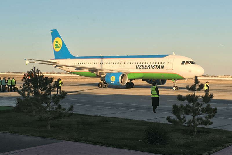 Uzbekistan Airways отказалась от полетов в ЕС через Россию