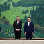 Киргизия и ЕС укрепляют партнерство встреча Жапарова и еврокомиссара
