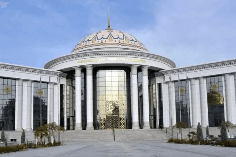 Конкурс эссе «Туркменистан – Родина мира и доверия» среди студентов