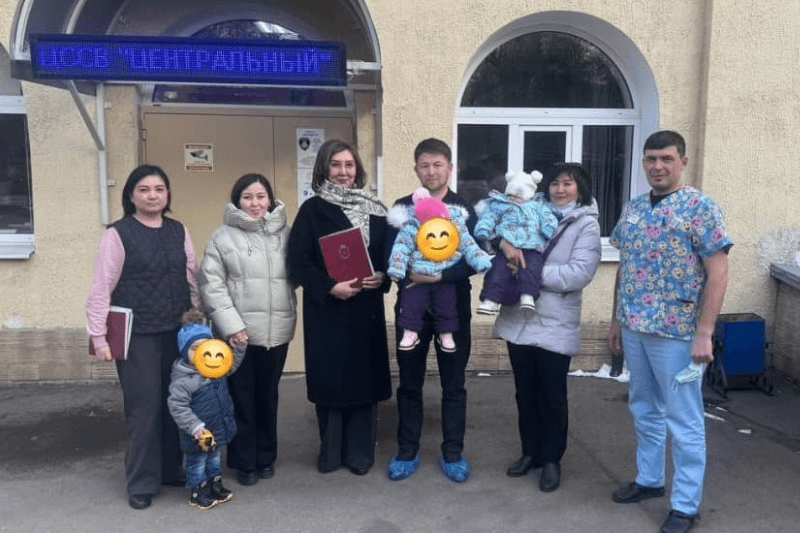В Кыргызстан из Москвы вернули троих детей, оставшихся без попечения родителей