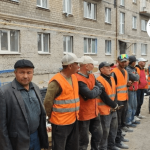Почему поездки таджикских мигрантов в оккупированные регионы Украины могут закончиться тюрьмой