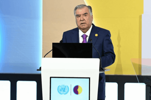 Президент Таджикистана Эмомали Рахмон выступил на саммите ООН в Дохе, подчеркнув важность социального развития, образования и «зелёной» экономики