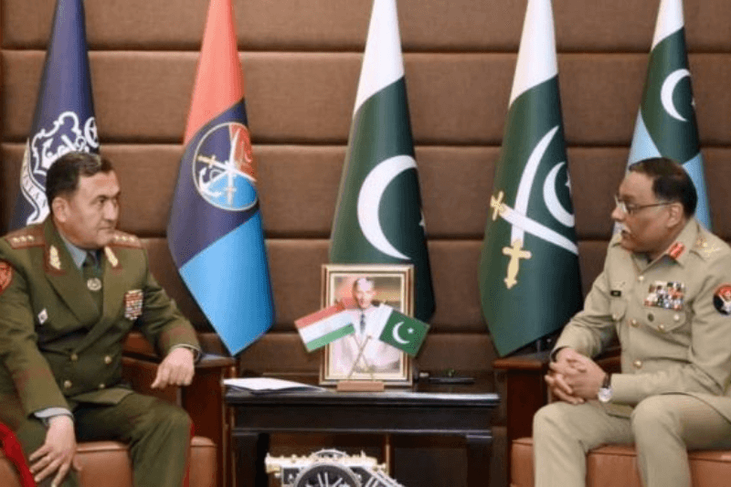 Таджикистан и Пакистан усиливают военное сотрудничество и совместные учения