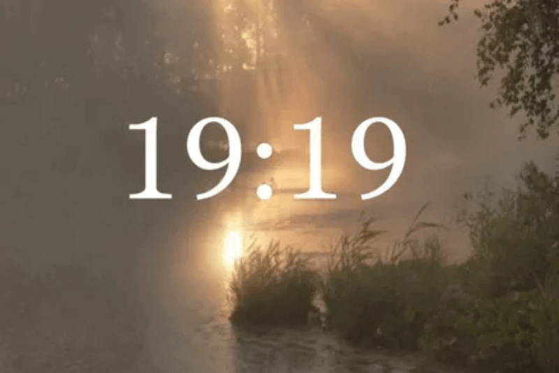 1919 на часах значение времени и скрытые сигналы