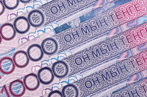 Новые правила снятия наличных в Казахстане: 3 изменения с 27 января