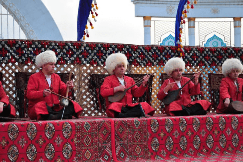 Фестиваль бахши дестанчи в Туркменистане 2026