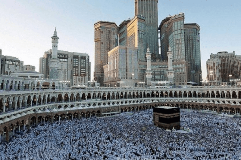 Кыргызстан ввел временное ограничение поездок на умру