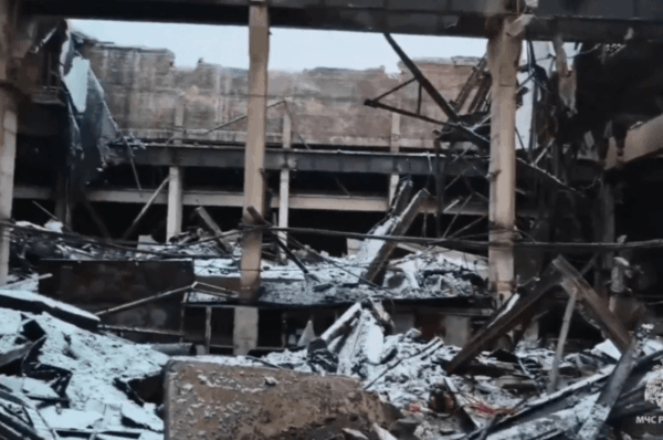 Обрушение крыши на заводе в Узловой: 2 погибших