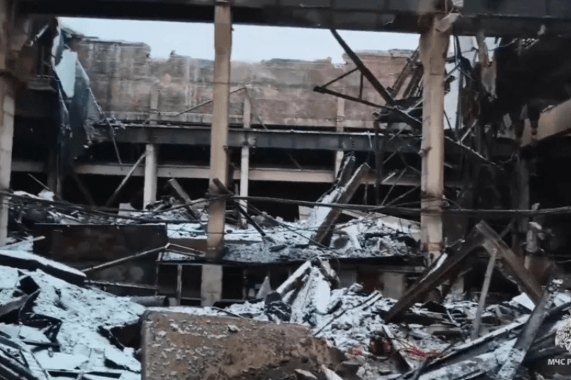 Обрушение крыши на заводе в Узловой 2 погибших