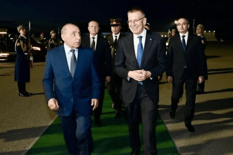 Официальный визит президента Латвии в Азербайджан: 21 апреля
