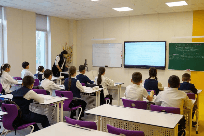 Внедрение ИИ в школах Казахстана 5 изменений